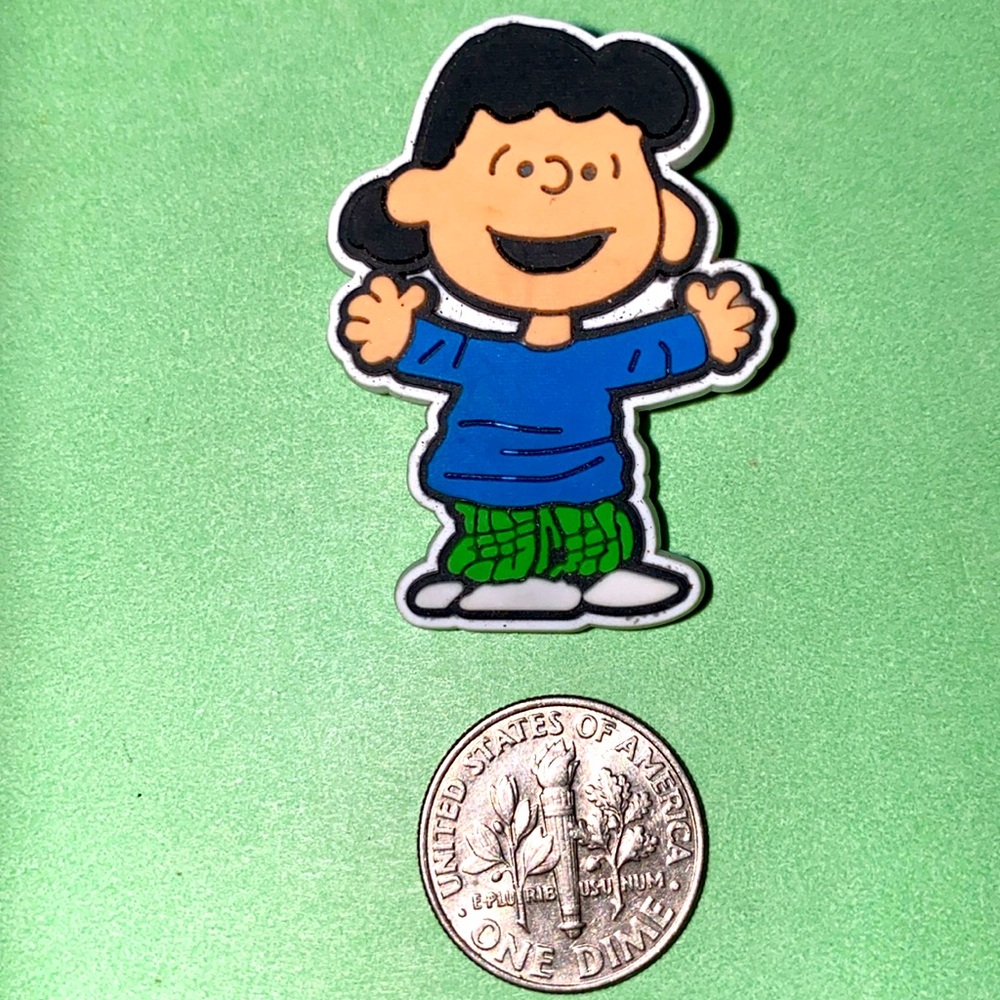 (10 for $15) Lucy Snoopy Peanuts Crocs Shoe Charms